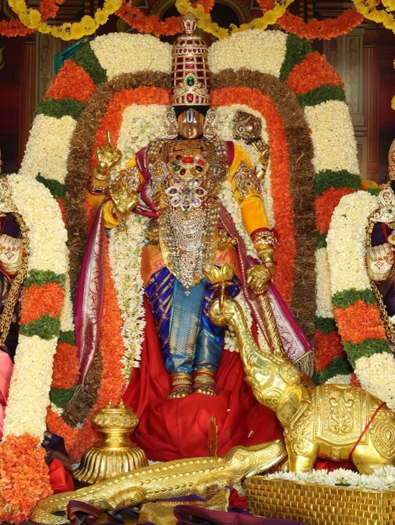 புரட்டாசி முதல் சனிக் கிழமையையொட்டி பெருமாள் கோவில்களில் சிறப்பு வழிபாடு