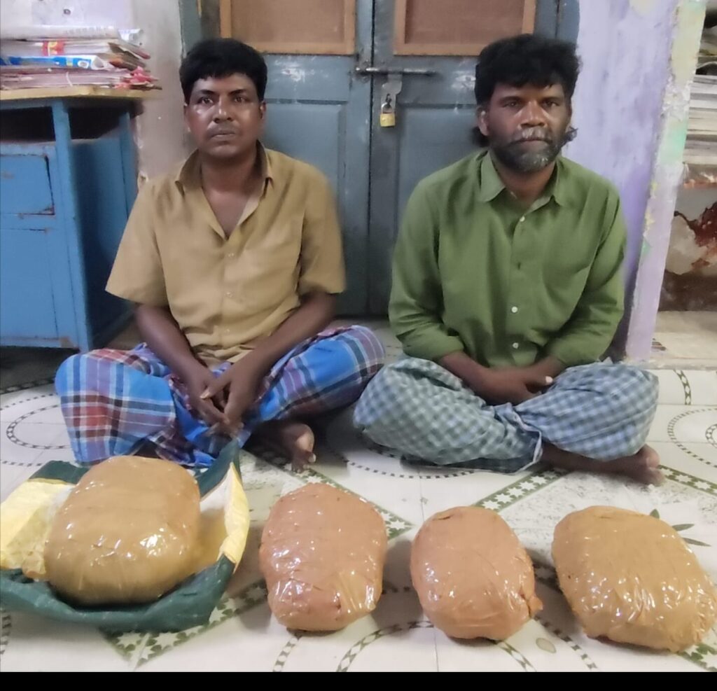 ஒடிசாவில் இருந்து ரயில் மூலம் விற்பனைக்காக கஞ்சா எடுத்து வந்த இருவர் கைது 5 கிலோ கஞ்சா பறிமுதல்