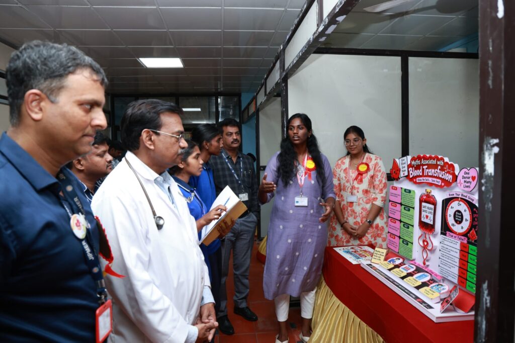 இரத்த மாற்று மருத்துவக் கண்காட்சி மற்றும் இரத்த தான விழிப்புணர்வு