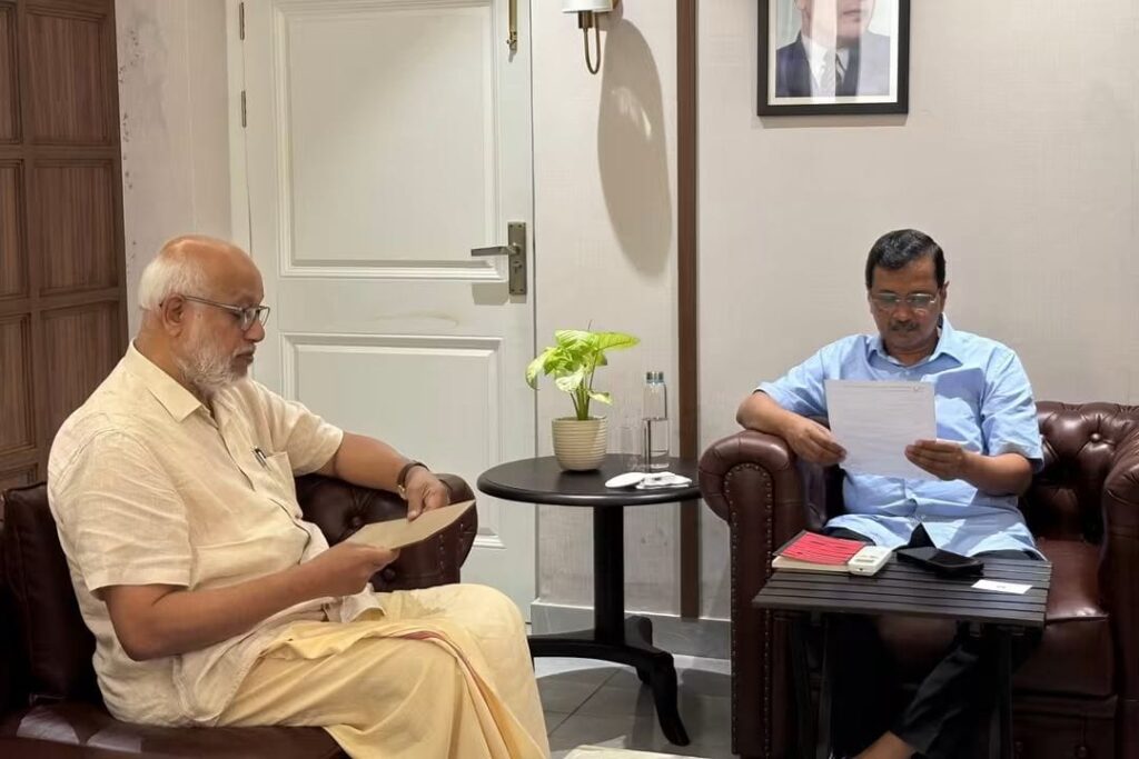 சி பி ஐ (எம்) பொதுச் செயலாளர் எம் ஏ பேபி ஆம் ஆத்ம கட்சியின் தேசிய ஒருங்கிணைப்பாளர் அரவிந்த் கெஜ்ரிவாலை சந்தித்தார்