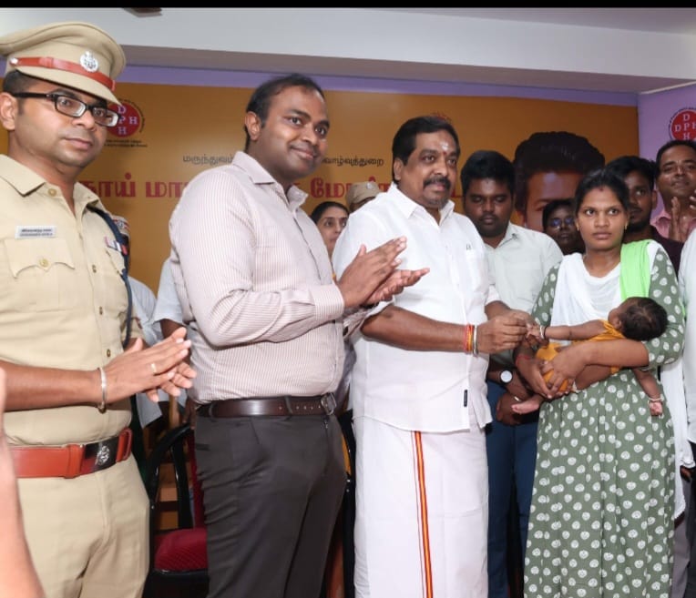 தாய்மாமன் தங்க மோதிரம் வழங்கும் திட்டம் கடலூர் அரசு தலைமை மருத்துவமனையில் துவக்கம்