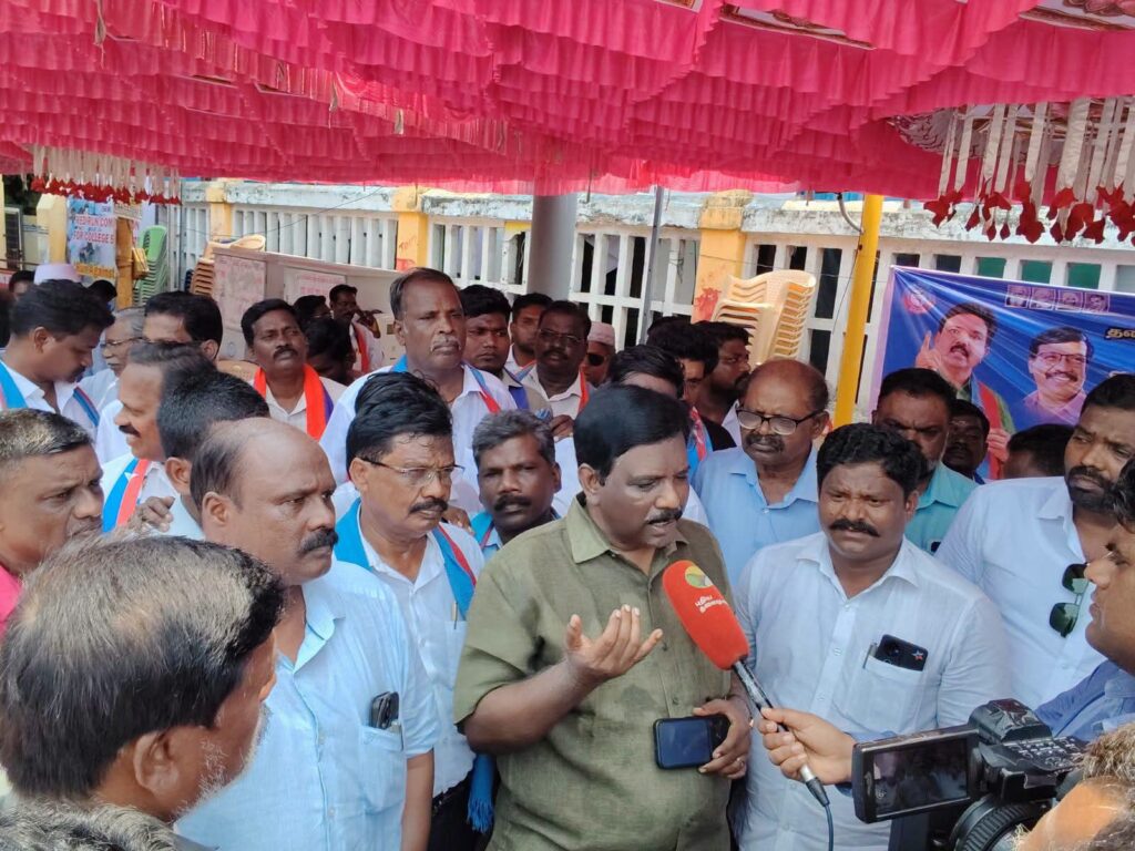 ஞானேஷ் குமார் பதவி விலக வேண்டி விடுதலை சிறுத்தைகள் கட்சி சார்பில் கண்டன ஆர்ப்பாட்டம்