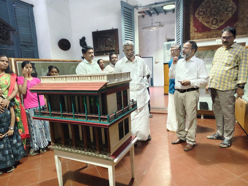 அரசு அருங்காட்சியகம் மற்றும் ரோமன் ரோலண்ட் நூலகத்தில் கலை பண்பாட்டுத் துறை அமைச்சர் ராஜவேலு ஆய்வு