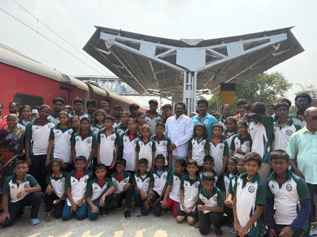 தேசிய சப் ஜூனியர் மற்றும் ஜூனியர் தேக்வோண்டோ போட்டியில் புதுச்சேரி வீரர் வீராங்கனைகள் பங்கேற்பு