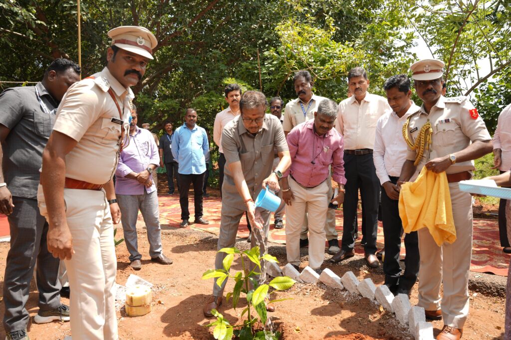 காய்கறி கழிவுகள் மூலம் இயற்கை எரு தயாரிப்பு முறையை தொடக்கம்
