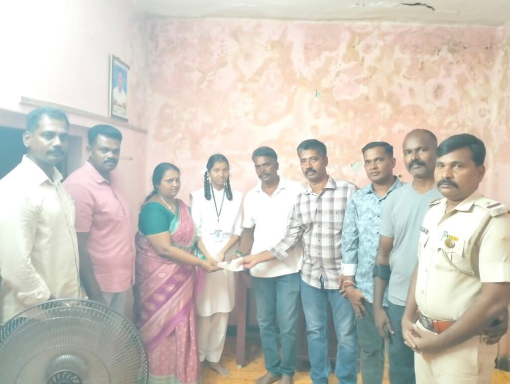 உடல் நலக்குறைவால் உயிரிழந்த ஏ எஸ் ஐ பிரபு குடும்பத்திற்கு காவல்துறை சார்பில் நிதி உதவி