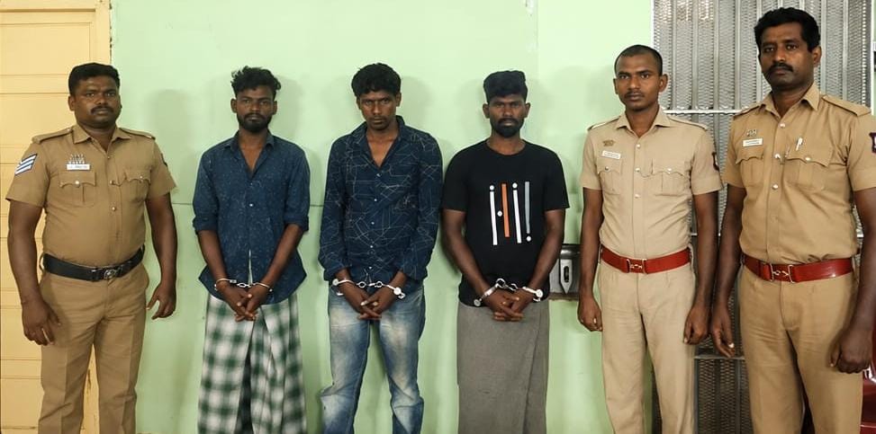 தேவகோட்டை பகுதியில் 9 கோவில்களில் கைவரிசை: 3 பேர் கைது, பித்தளைப் பாத்திரங்கள் பறிமுதல்