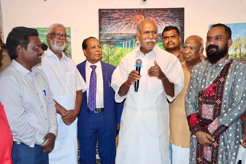ஓவியக் கண்காட்சியை ரங்கசாமி தொடங்கிவைத்தார்