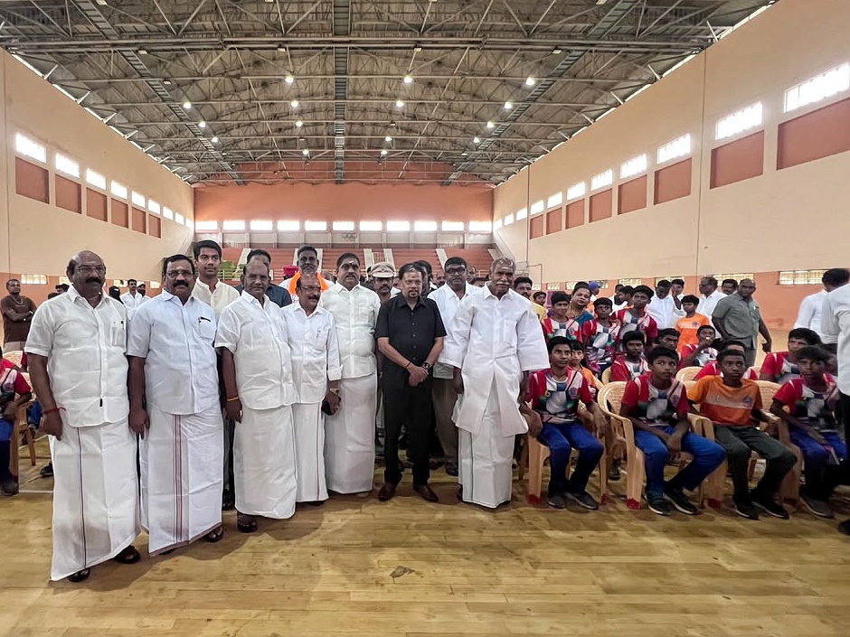 பல்நோக்கு உள் விளையாட்டு அரங்கிற்கு வாஜ்பாய் பெயர் சூட்டும் விழா