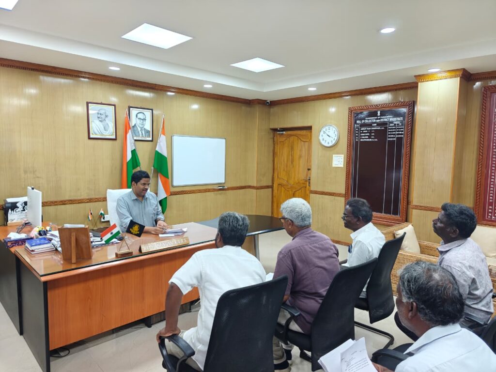 விளையாட்டு மைதானத்தை மனை பட்டாவாக பிரித்து கொடுப்பதை அரசு உடனடியாக இதை கைவிட வேண்டும்