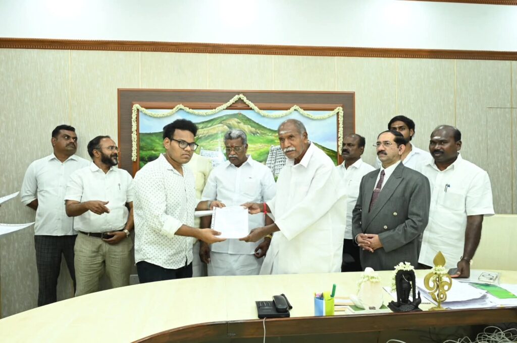 கலை மற்றும் பண்பாட்டு துறையில் காலியான பணிக்கு முதலமைச்சர் பணி நியமன ஆணை வழங்கினார்
