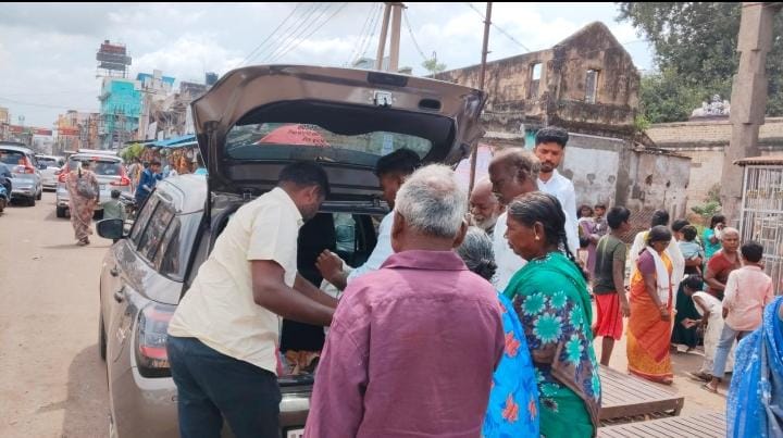 விருத்தாசலம் பெரிய கோவிலில் 15 மாதங்களாகத் தொடரும் அன்னதானம்