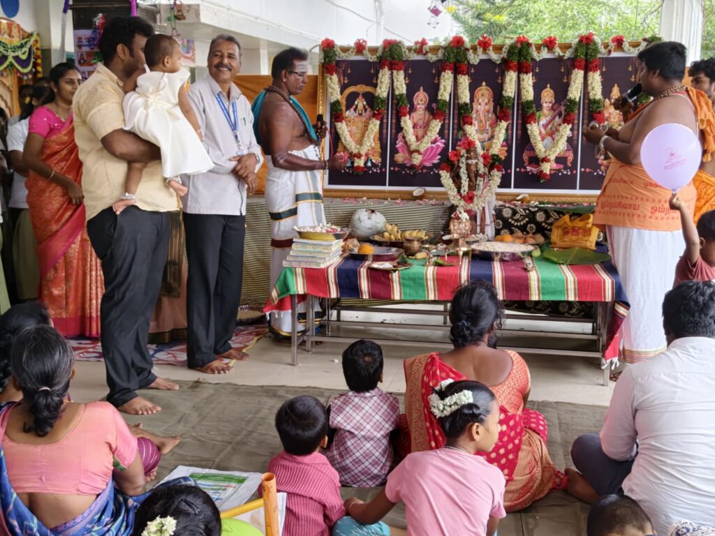 வேப்பூர் அருகே ஸ்ரீ ராமகிருஷ்ணா பள்ளியில் விஜயதசமி சிறப்பு மாணவர் சேர்க்கை