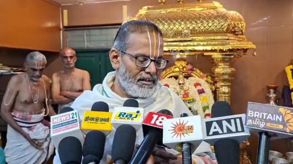 ஸ்ரீ லட்சுமி ஹயக்ரீவர் கோவிலில் விஜயதசமியை முன்னிட்டு கல்வி தொடக்க நிகழ்ச்சி
