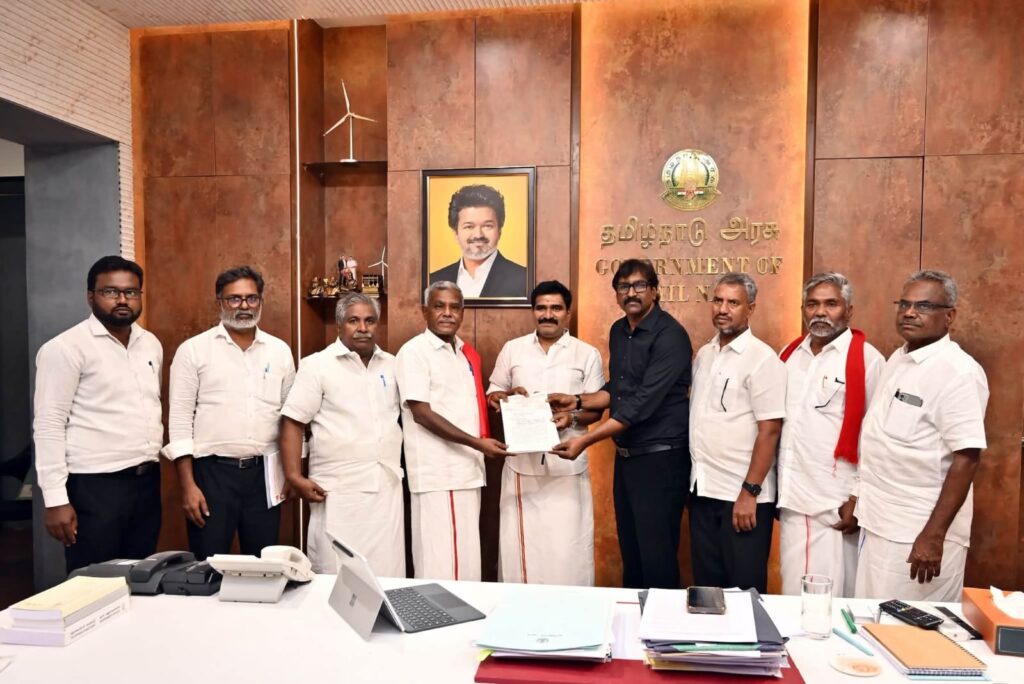 சிறையில் நீண்ட காலமாக உள்ள இஸ்லாமியர்களை விடுதலை செய்ய பெ.சண்முகம் சந்தித்து மனு