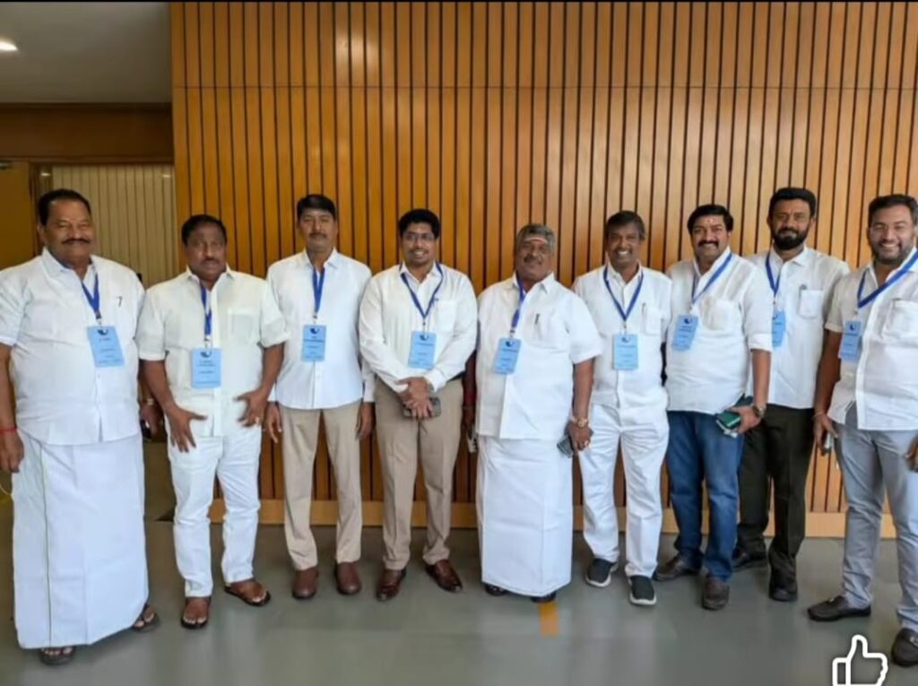 பி ஆர் எஸ் சார்பில் எம் எல் ஏ களுக்கு நடக்கும் தேசிய பயலரகத்தில் புதுச்சேரி சேர்ந்த எம்எல்ஏக்கள் கலந்து கொண்டனர்