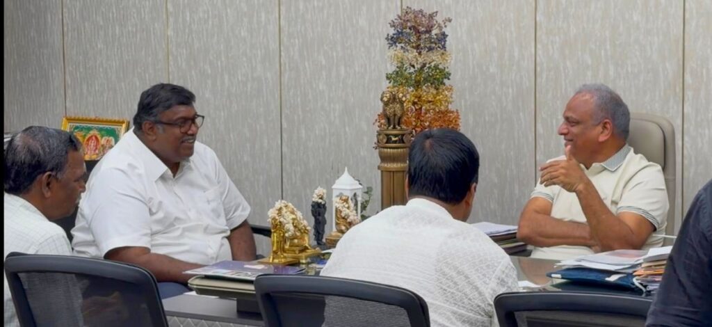 தொகுதி வளர்ச்சிப் பணிகள் குறித்து அமைச்சர் மல்லாடி கிருஷ்ணாராவ் தலைமையில் எம்.எல்.ஏ. அசோக் ஆனந்த் ஆலோசனை