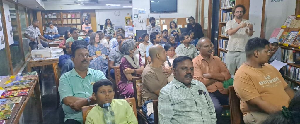 அழிவின் விளிம்பில் உள்ள தமிழ் காமிக்ஸ் துறை:அரசின் முயற்சியோடு காப்பாற்றப்பட வேண்டும்